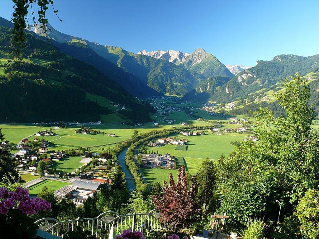 Neurauthof Hotell Zellberg Exteriör bild