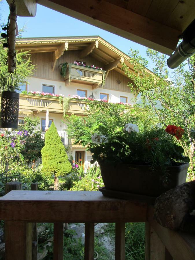 Neurauthof Hotell Zellberg Exteriör bild