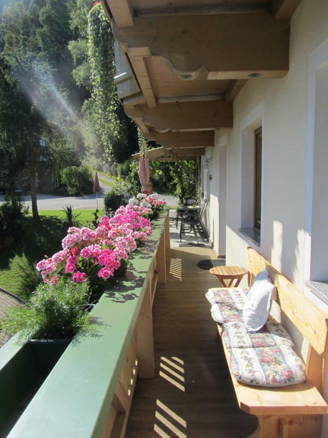 Neurauthof Hotell Zellberg Exteriör bild